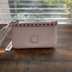 Dooney & Bourke Florentine large wristlet Ecru